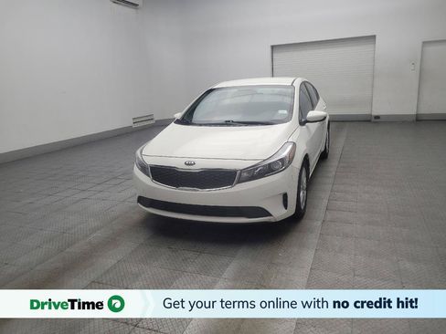 Used 2017 Kia Forte S FWD image 1