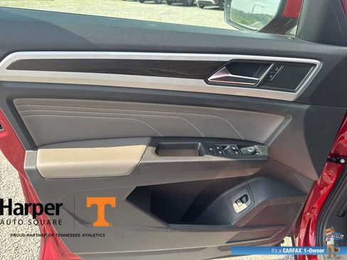 Used 2023 Volkswagen Atlas SE image 19