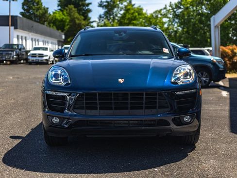 Used 2018 Porsche Macan w/ Premium Package Plus AWD/4WD image 6