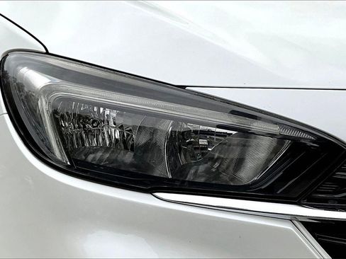 Certified 2022 Buick Encore GX Select w/ Sport Touring Package image 27