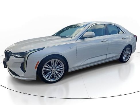 Used 2024 Cadillac CT4 Premium Luxury RWD image 2
