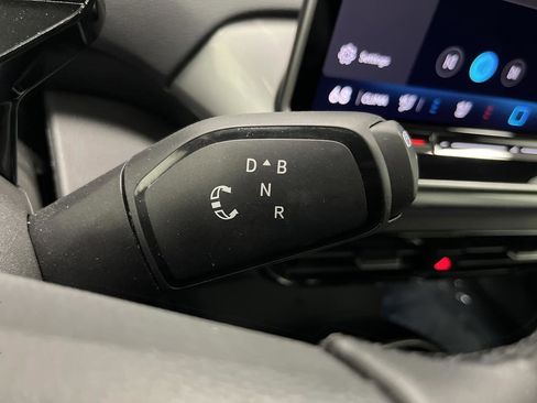 Used 2024 Volkswagen ID.4 Pro S image 22