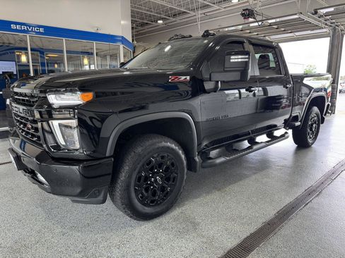 Used 2022 Chevrolet Silverado 3500 LTZ w/ LTZ Plus Package AWD/4WD image 4