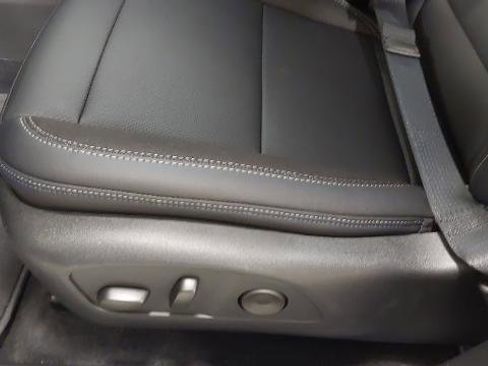 New 2026 Chevrolet Equinox EV LT image 22