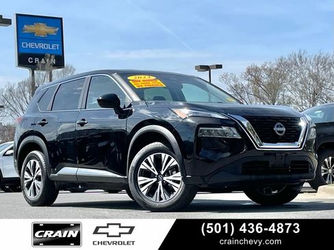 Used 2023 Nissan Rogue SV image 1