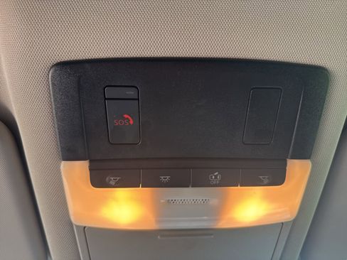 Used 2024 Nissan Rogue SV FWD image 28
