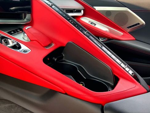 Used 2022 Chevrolet Corvette Stingray Preferred Conv w/ Z51 Performance Package RWD image 17