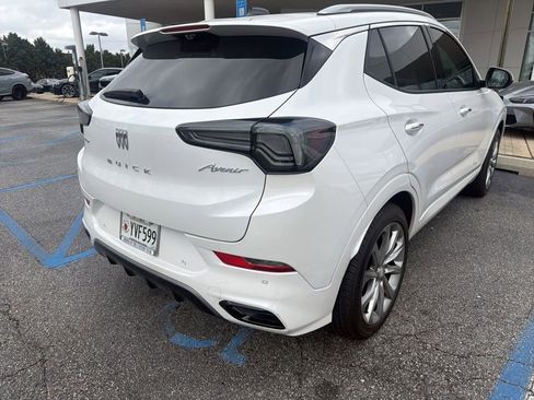 Used 2024 Buick Encore GX Avenir w/ Avenir Technology Package image 5