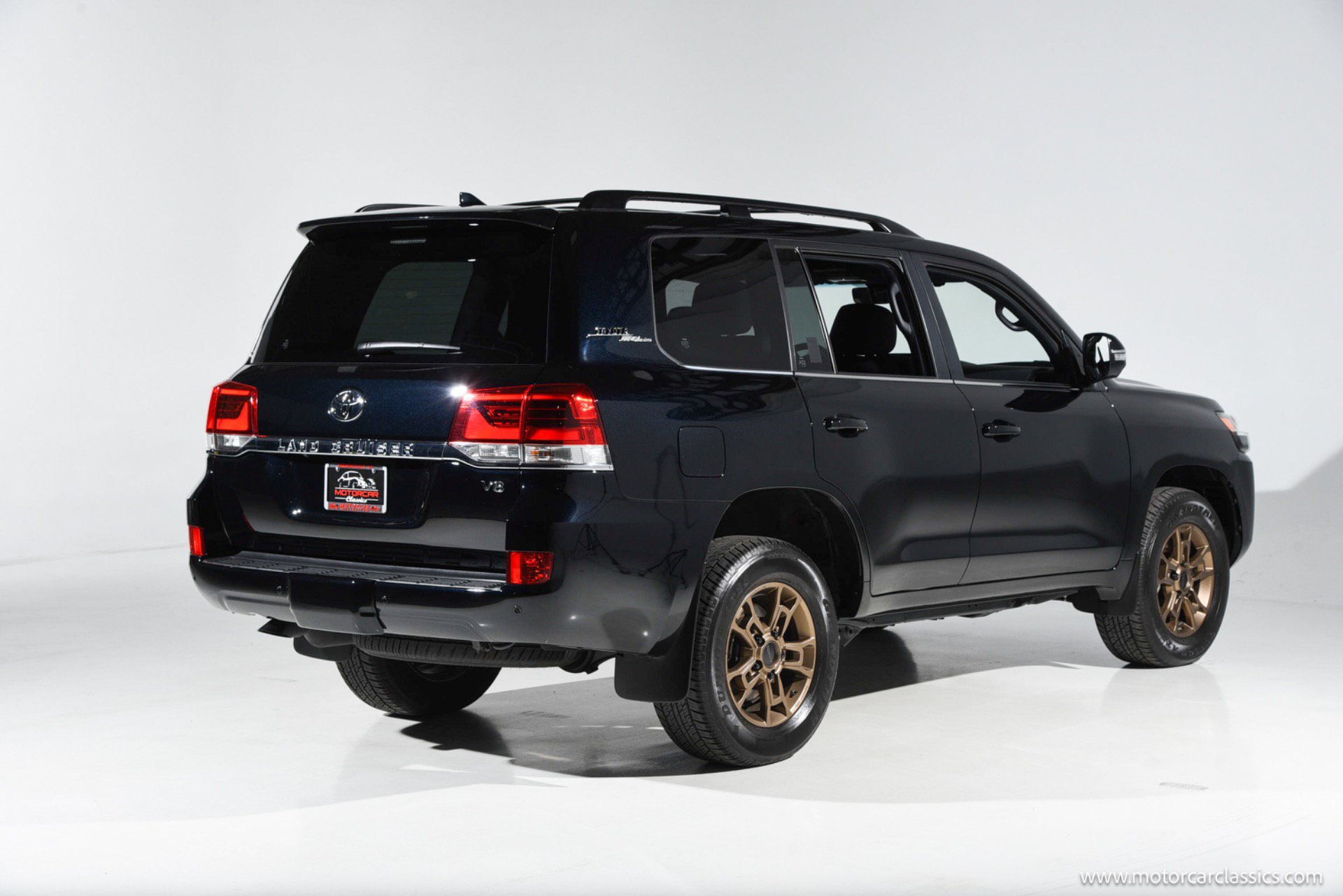 Used 2021 Toyota Land Cruiser Heritage Edition AWD/4WD image 7
