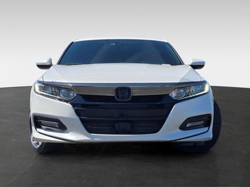 Used 2018 Honda Accord Sport image 2