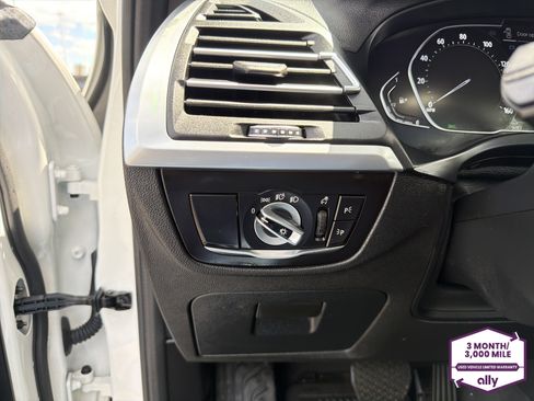 Used 2022 BMW X3 xDrive30i AWD/4WD image 16