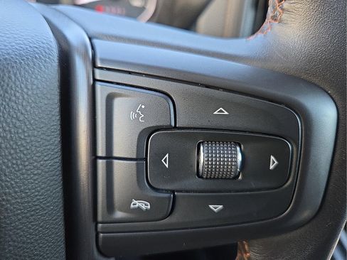 Used 2022 GMC Sierra 1500 AT4 w/ AT4 Premium Package image 18