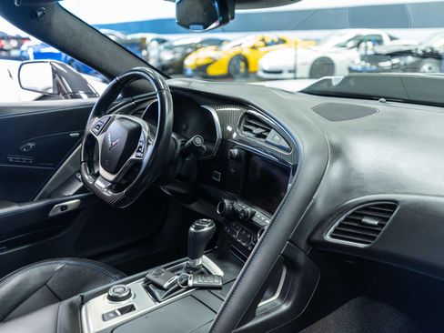 Used 2019 Chevrolet Corvette ZR1 RWD image 13