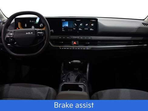New 2025 Kia K4 LXS image 8