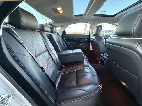 Used 2017 Jaguar XJ R-Sport image 28