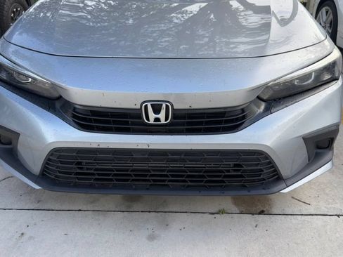 Used 2024 Honda Civic EX image 9