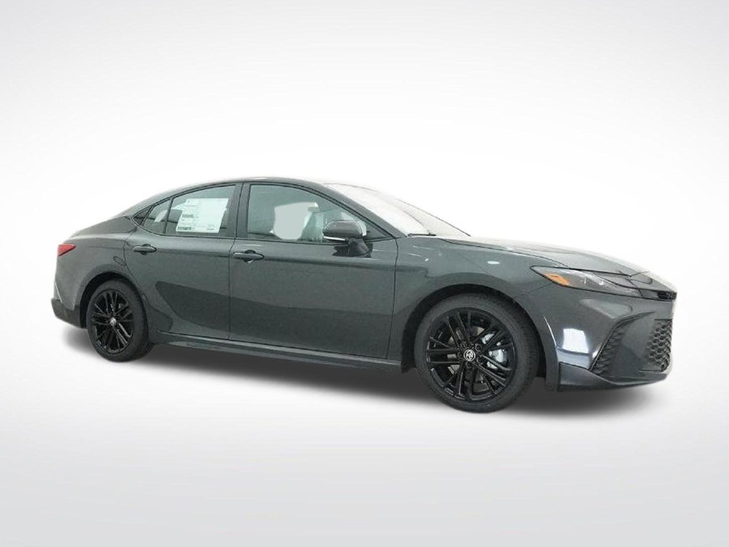 Used 2026 Toyota Camry SE FWD image 32
