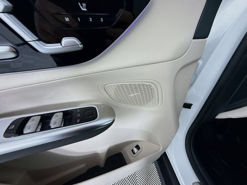 Used 2026 Mercedes-Benz GLC 300 4MATIC image 20