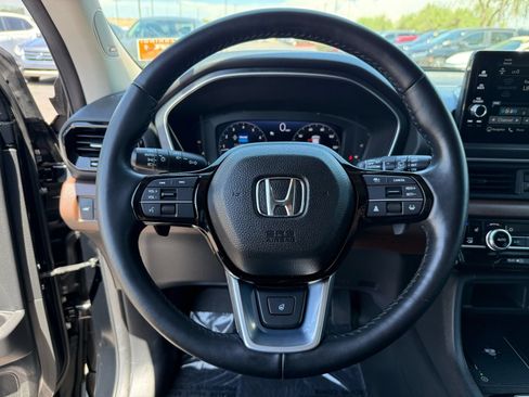 Certified 2024 Honda Pilot Elite image 16