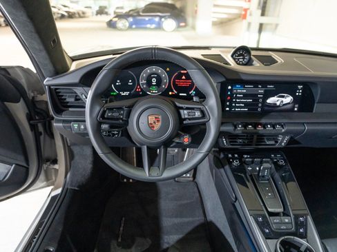 Certified 2025 Porsche 911 Carrera GTS RWD image 24