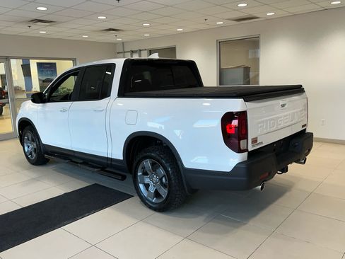 Used 2025 Honda Ridgeline TrailSport image 15