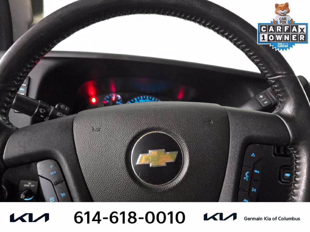 Used 2020 Chevrolet Express 3500 w/ Driver Convenience Package RWD image 21