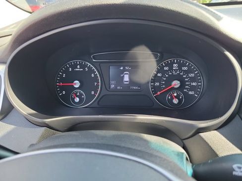 Used 2020 Kia Sorento S FWD image 28