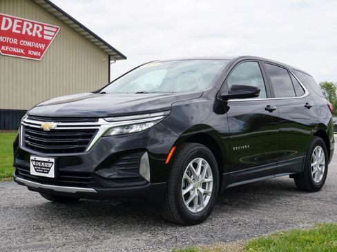 Used 2023 Chevrolet Equinox LT w/ LPO, Floor Liner Package AWD/4WD image 2