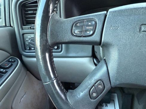 Used 2004 GMC Yukon SLT w/ 1SD Preferred Equipment Group image 48