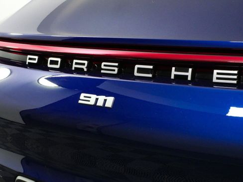 Used 2023 Porsche 911 Carrera RWD image 29