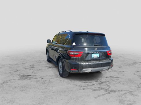 Used 2021 Nissan Armada SV image 6