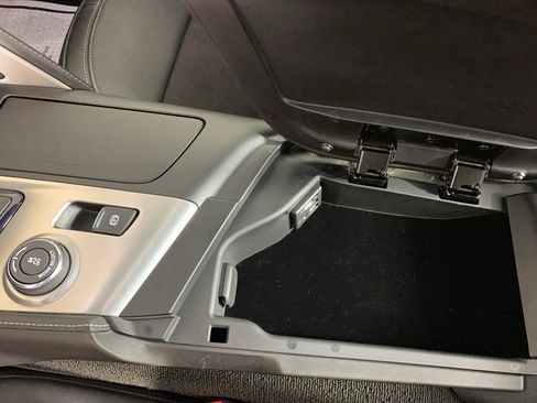 Used 2015 Chevrolet Corvette Stingray Coupe w/ 3LT Preferred Equipment Group image 27