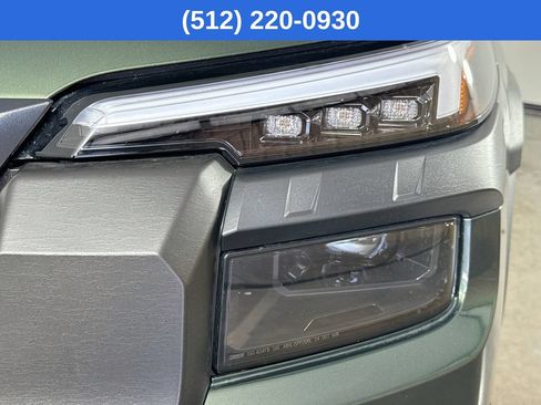Used 2026 Subaru Outback Wilderness AWD/4WD image 40