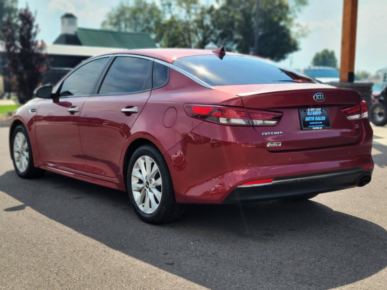 Used 2018 Kia Optima S FWD image 6