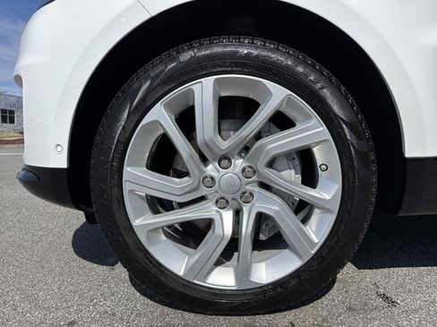 Used 2019 Land Rover Range Rover Sport HSE AWD/4WD image 13