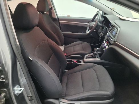 Used 2019 Hyundai Elantra SE w/ Cargo Package image 21