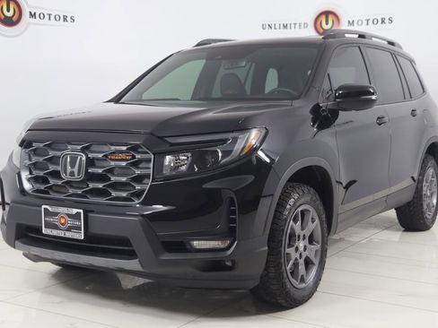 Used 2024 Honda Passport TrailSport image 5