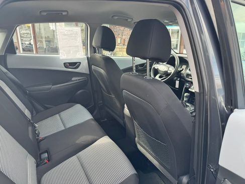 Used 2019 Hyundai Kona SE image 34