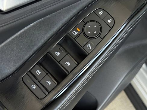 Used 2024 Nissan Rogue SV FWD image 26