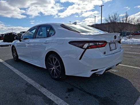 Certified 2024 Toyota Camry SE image 4