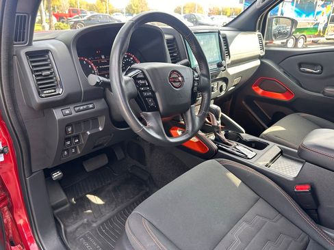 Used 2022 Nissan Frontier PRO-4X w/ Technology Package image 24
