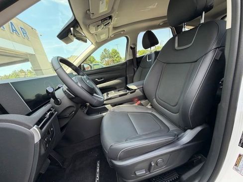 Used 2026 Hyundai Tucson Limited image 8