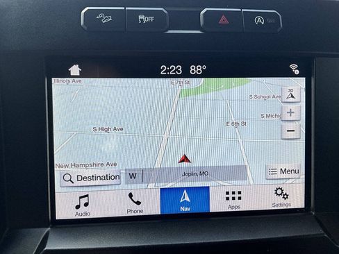 Used 2019 Ford F150 XLT w/ Equipment Group 302A Luxury AWD/4WD image 26