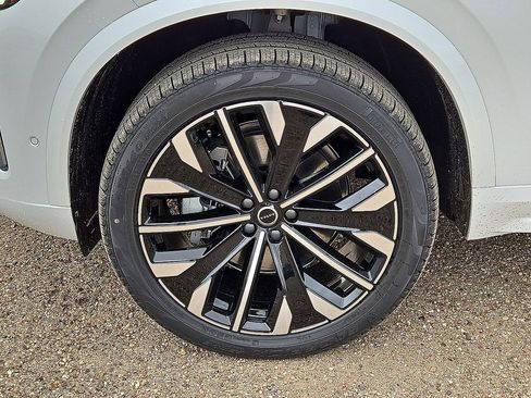 New 2026 Volvo XC90 B6 Ultra w/ Protection Package Premier image 10