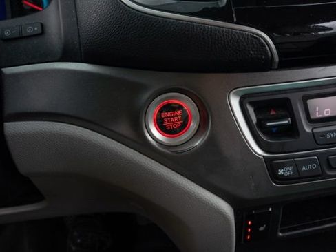 Used 2020 Honda Pilot EX image 19