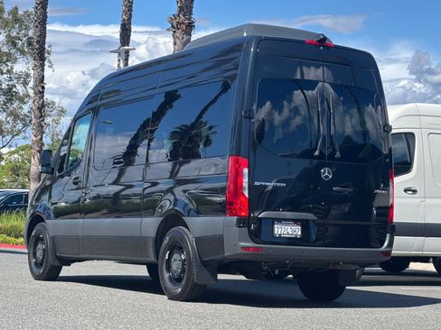 Used 2024 Mercedes-Benz Sprinter 2500 image 6