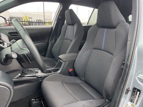 Used 2023 Toyota Corolla Cross AWD Hybrid image 25