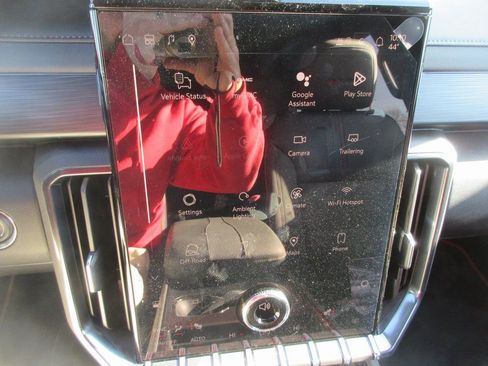 New 2026 GMC Acadia AT4 image 18