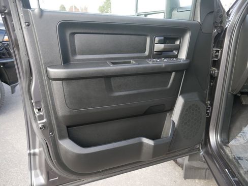 Certified 2024 RAM 3500 Tradesman w/ Chrome Appearance Group image 27