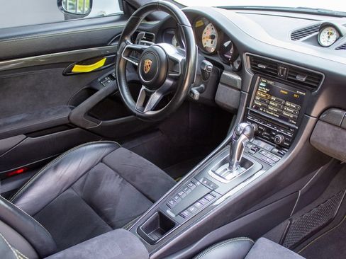 Used 2016 Porsche 911 GT3 RS RWD image 13